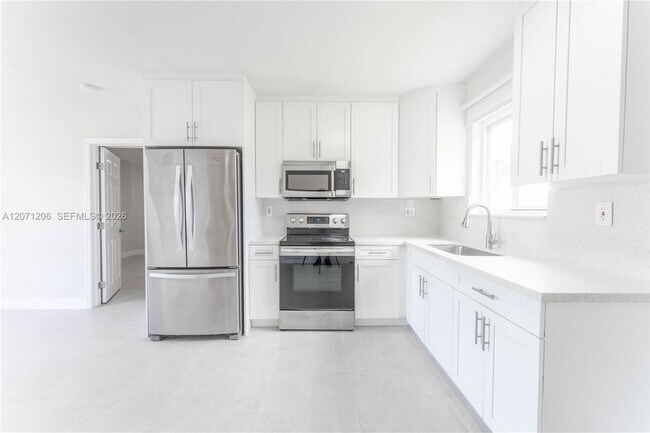 Foto del edificio - 10825 SW 221st St Rd