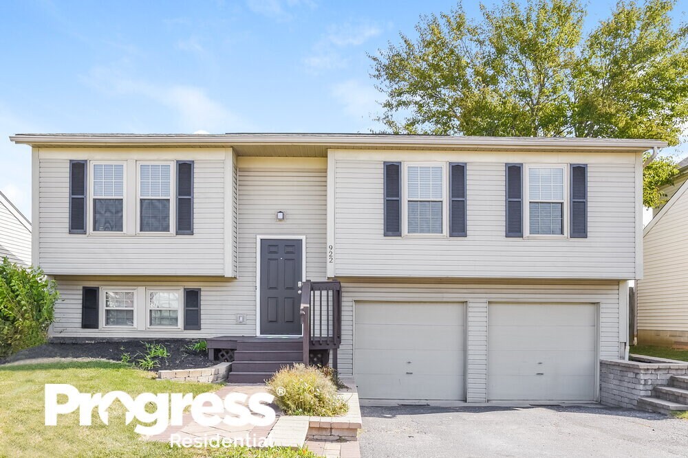 922 Lancia Ln, Galloway, OH 43119 House Rental in Galloway, OH
