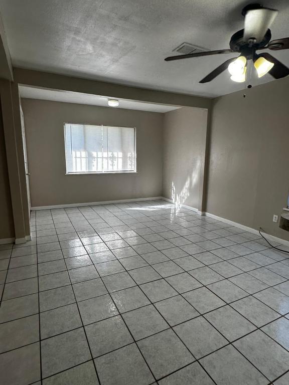 Building Photo - 1317 E Champion St