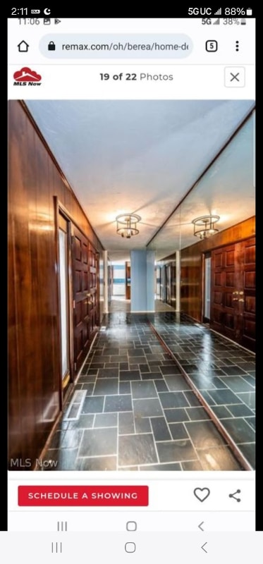 Building Photo - 724 Wyleswood Dr