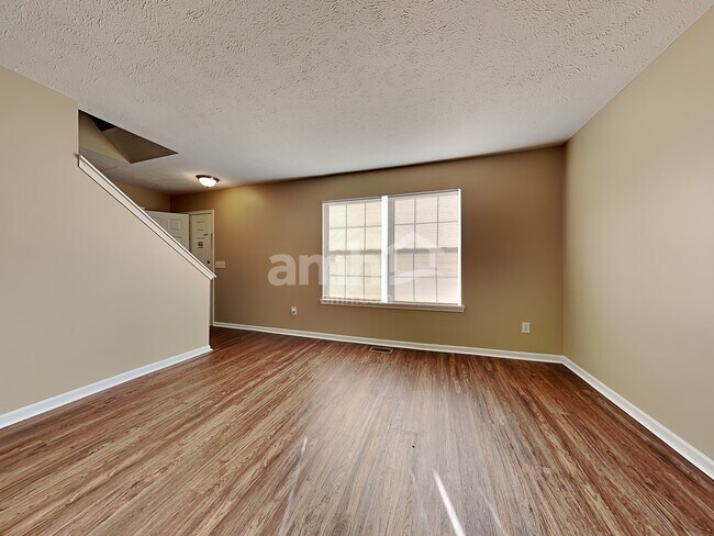 Foto del edificio - 6402 Kelsey Dr