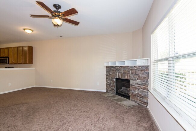 Foto del edificio - 10926 Slalom Hill Rd