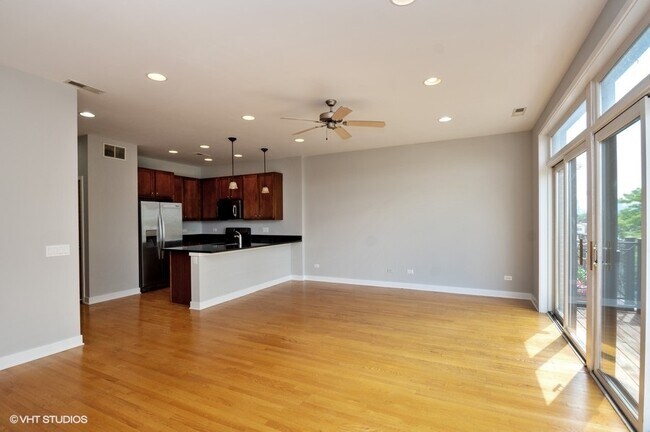 Foto del edificio - 3134 W Walton St