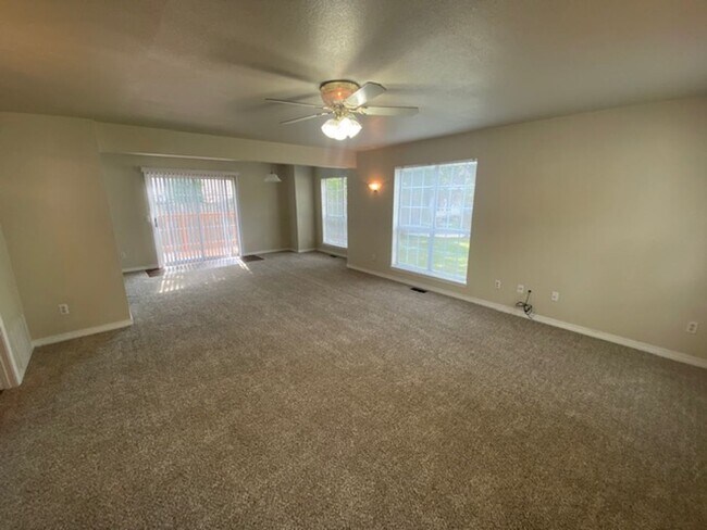 Foto del edificio - Large Duplex in the Heart of Fayetteville!