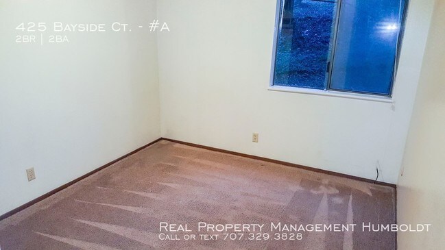 Building Photo - 425 Bayside Ct