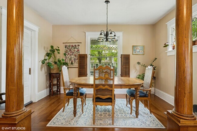Foto del edificio - 403 S Hough St
