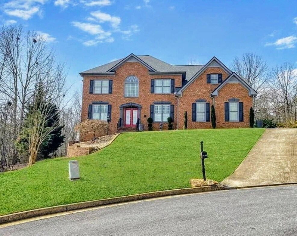 Primary Photo - 2020 Washington Dr