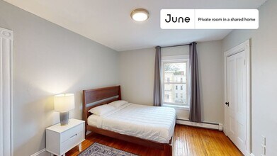 Building Photo - Room in Shared 4 bed/2 bath home in Allston