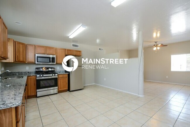 Foto del edificio - 3 Bedroom Pet-Friendly Home in Tucson, AZ with Main Street Renewal