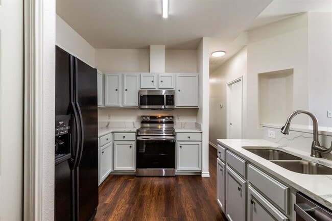 Building Photo - 8708 Weiser Dr