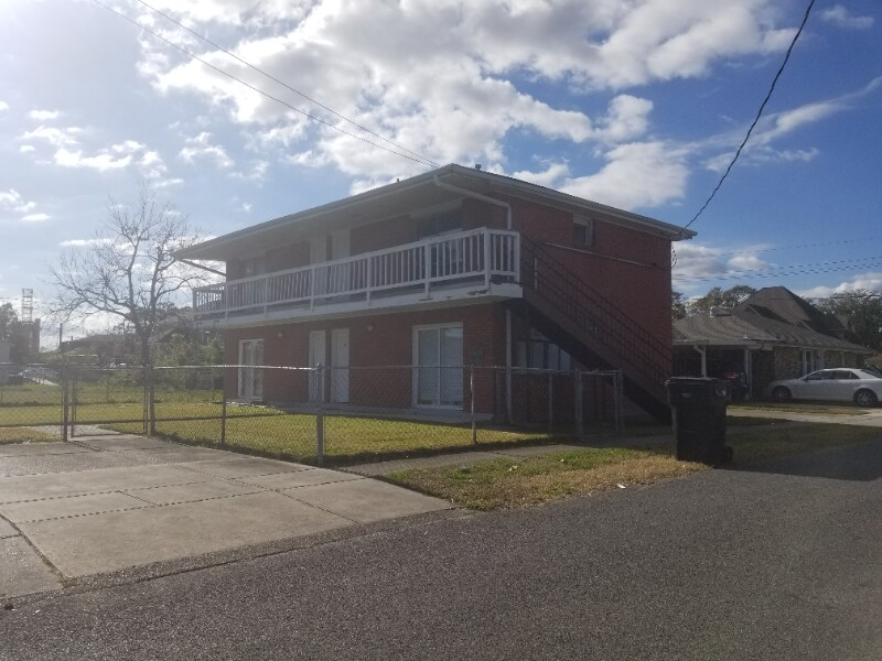 2322 Culotta St, Chalmette, LA 70043 Room for Rent in Chalmette, LA