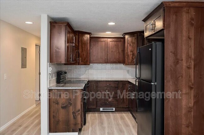 Foto del edificio - 2111 Brittany Ln