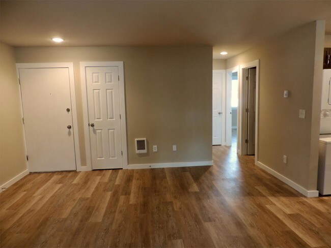 Foto del edificio - 10306 E 13th Ave