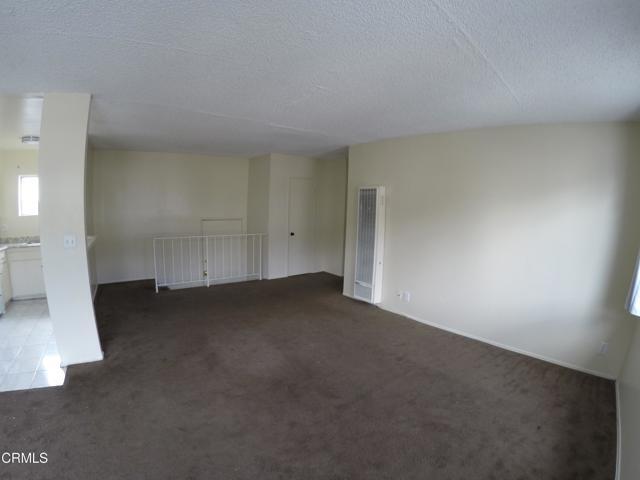 Foto del edificio - 13050 Dronfield Ave