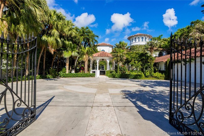 Foto del edificio - 4750 N Bay Rd