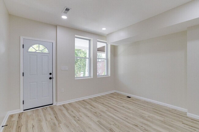 Building Photo - 2702 Beryl Ave