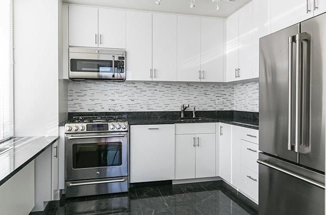 Building Photo - No Fee Flex 4 in Luxury Building