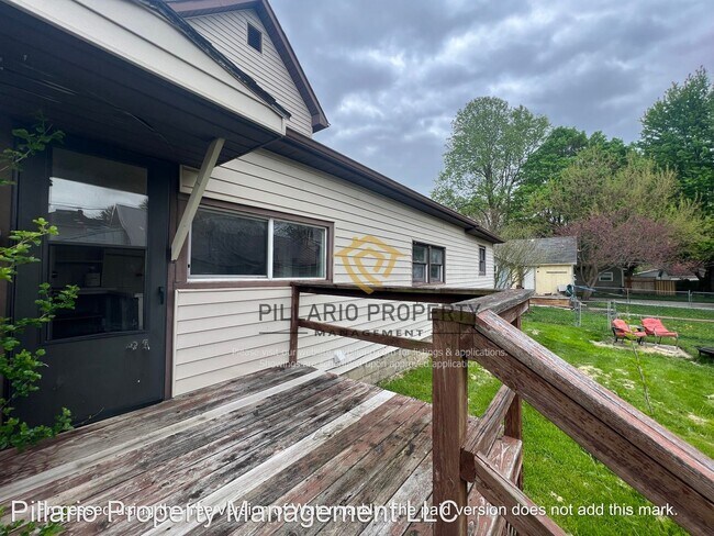 Foto del edificio - 4 br, 1 bath House - 107 E Garfield St