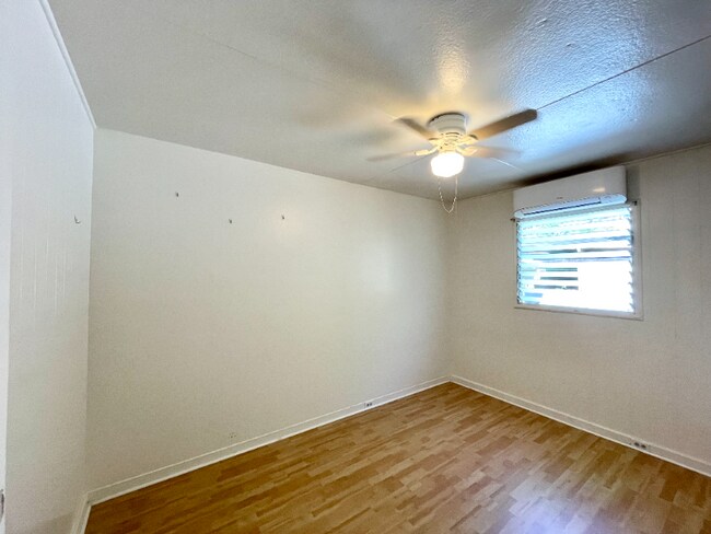 Foto del edificio - 1279 Manulani St