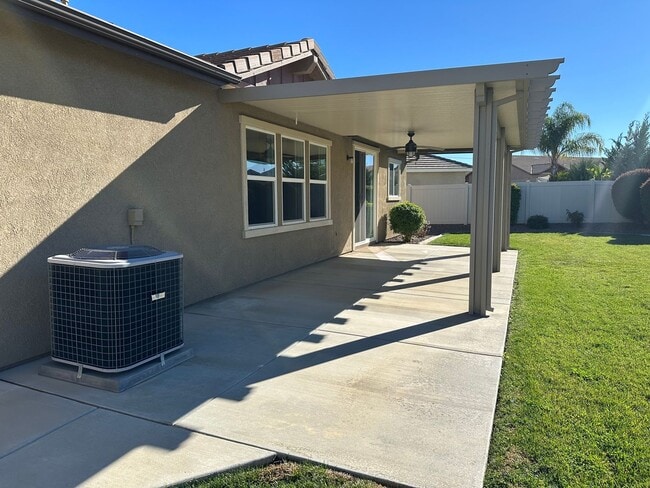 Foto del edificio - 4-Bed 2-Ba  Single-Story in Menifee – $3,400/mo