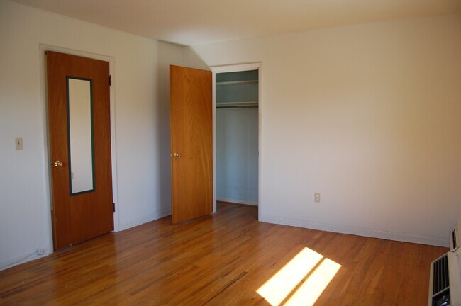 Foto del edificio - 2927 Linwood Ave