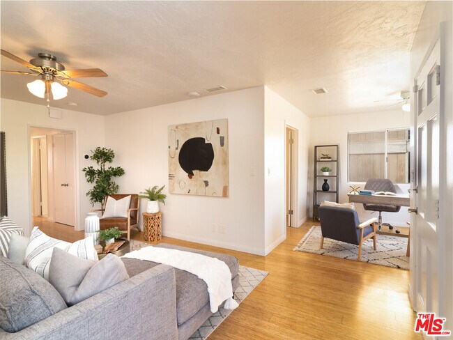 Building Photo - 6517 Pacific Ave