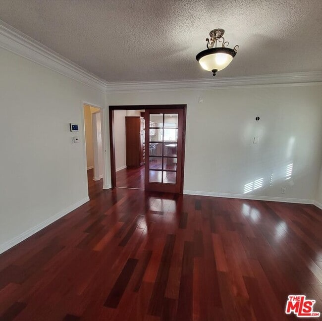 Foto del edificio - 1030 S St Andrews Pl
