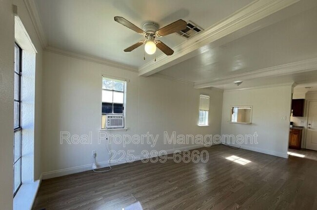 Foto del edificio - 750 Hospital Rd