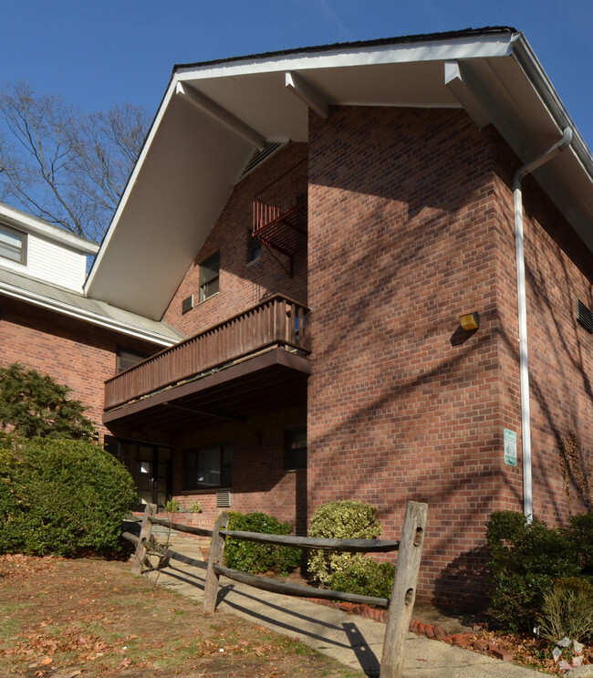 Building Photo - Rye Park Apartments