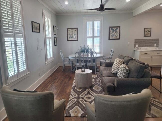 Photo - 1409 Moody Ave House