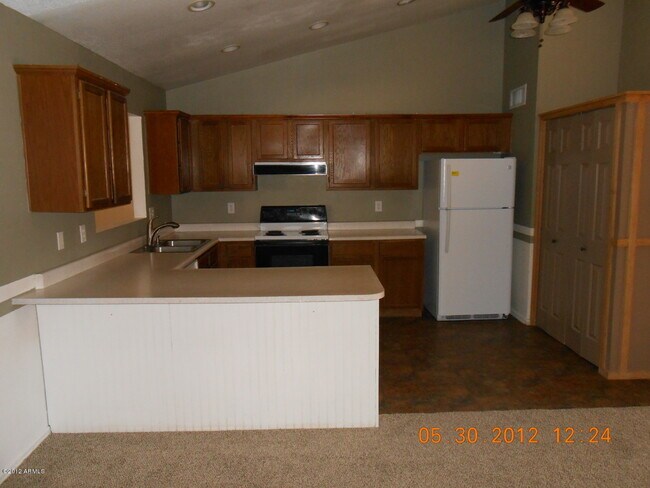 Foto del edificio - 6850 W Sunnyside Dr