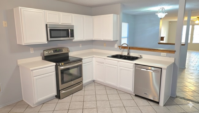 Building Photo - 1330 Blazing Star Trl
