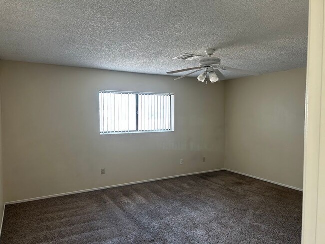 Foto del edificio - 29070 Landau Blvd