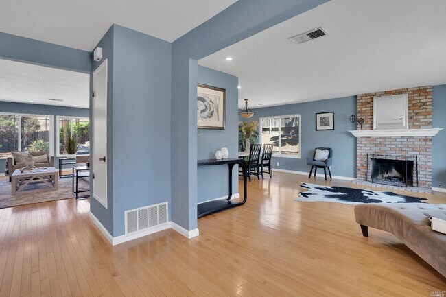 Foto del edificio - 439 Brentwood Dr