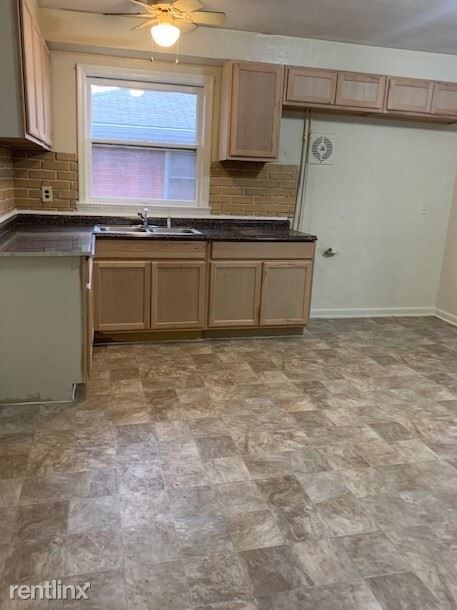 Foto del edificio - 3 br, 1 bath House - 3014 Menominee Ave