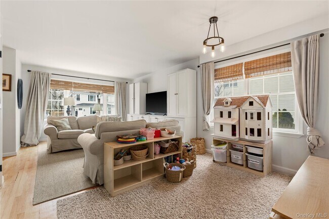 Foto del edificio - 357 Midland Ave