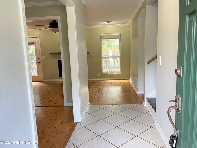 Foto del edificio - 4425 Bluff Ave