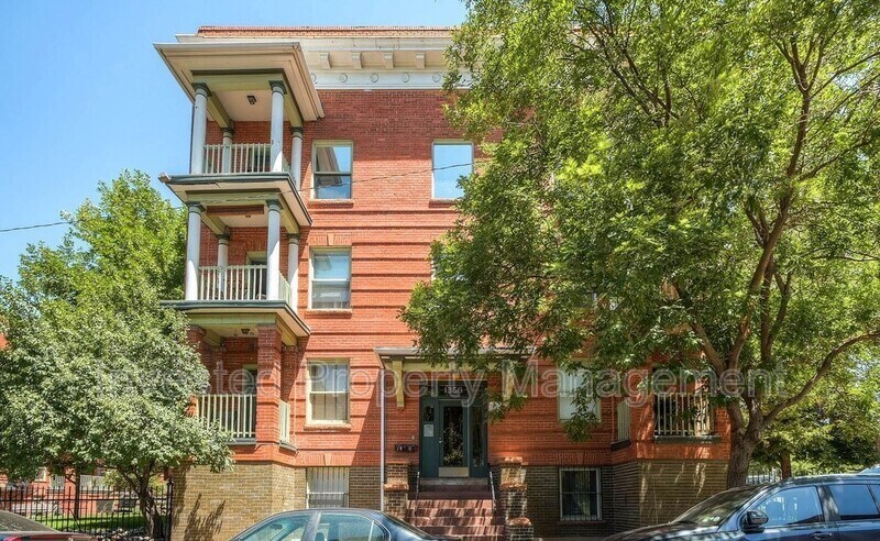 Primary Photo - 1356 Pearl St