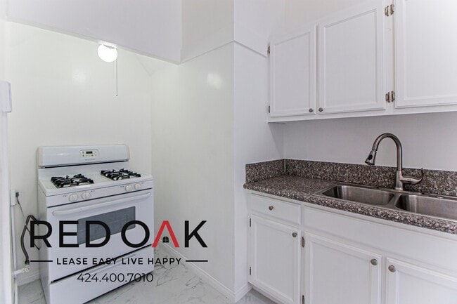 Foto del edificio - 915 Grattan St