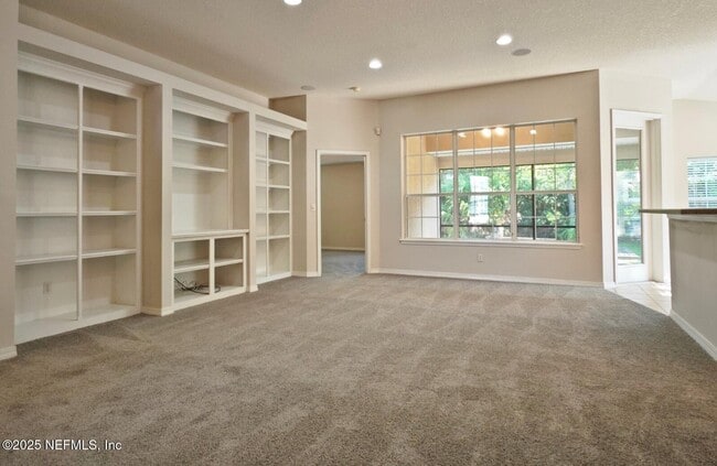 Building Photo - 218 N Ocean Trace Rd