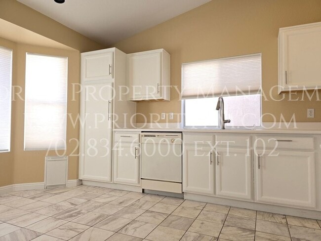 Foto del edificio - 7217 Sun Cove Cir