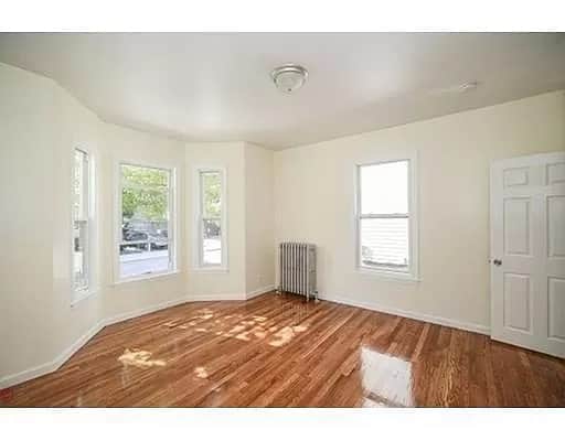 Primary Photo - 375 Prospect St