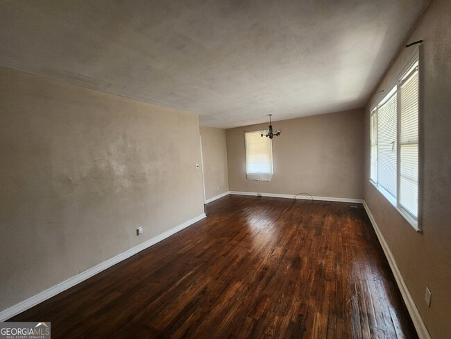 Foto del edificio - 3128 Carver St