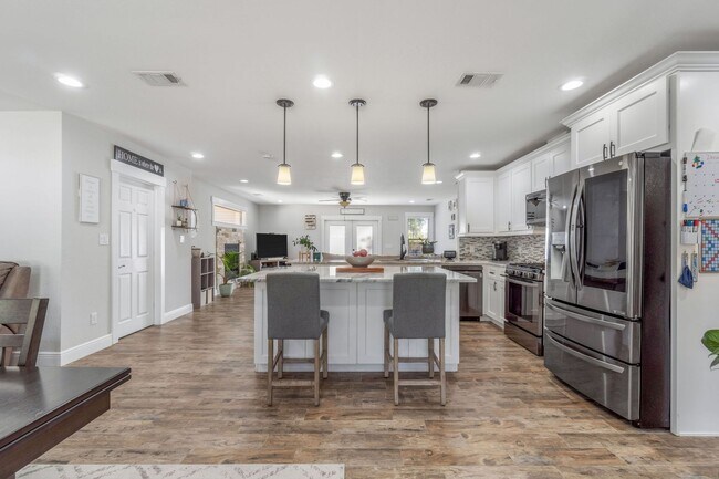 Foto del edificio - Stunning 4 Bedroom Home in Mary Esther!