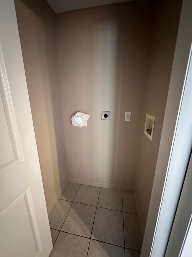 Foto del edificio - 3 Parkwood Dr