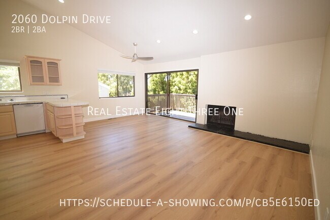 Foto del edificio - 2060 Dolpin Drive-