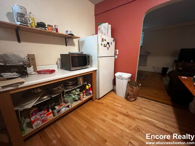 Photo - 1555 Beacon St Apartment