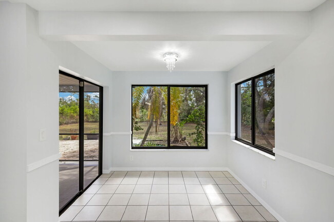 Building Photo - Beautifully Renovated 3-Bedroom Home in Sa...