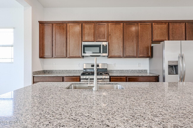 Building Photo - 7654 W Crabapple Dr