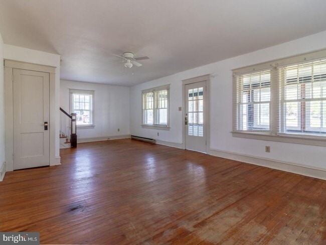 Foto del edificio - 35802 Atlantic Ave